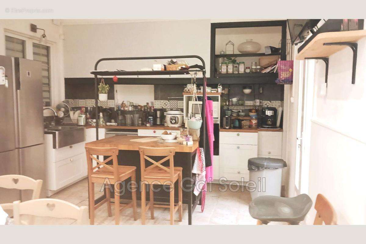 Maison à NISSAN-LEZ-ENSERUNE