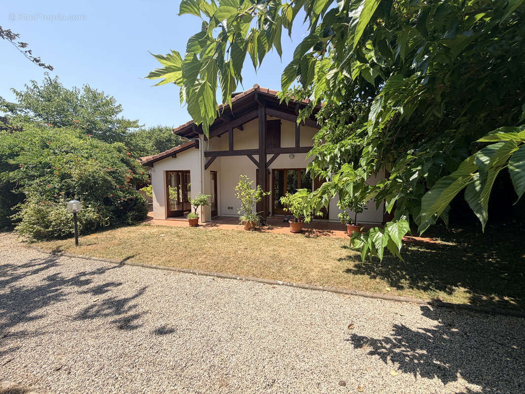 Maison familiale avec piscine - photo 3
