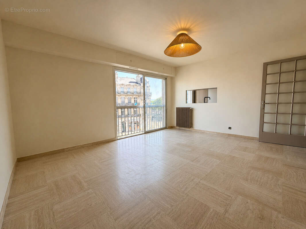 Appartement à CARCASSONNE