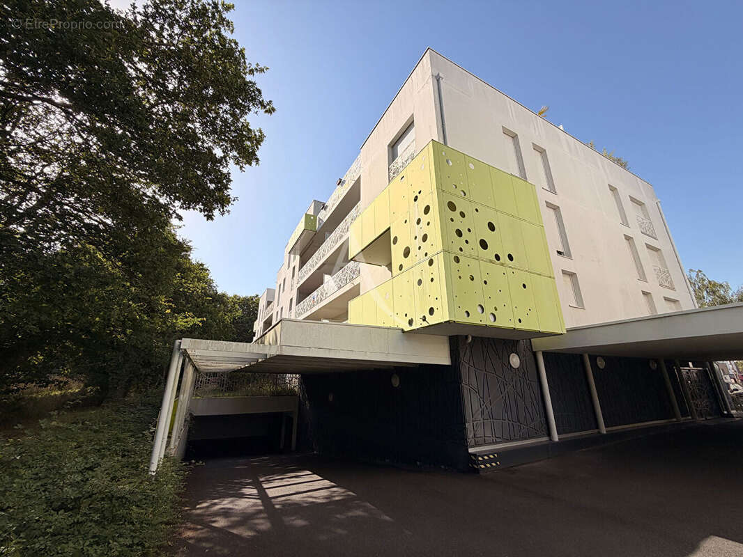 Appartement T3 de 68 m² avec locataire en place Quartier recherché de la Chézine à Saint-Herblain - photo 3