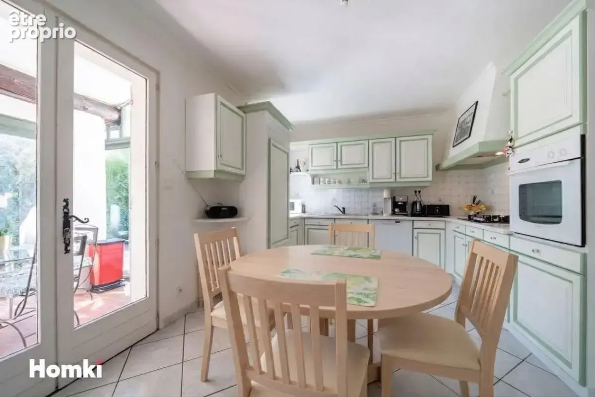 DPE C Villa 7 pièces de 155m² avec piscine sur Sarrians - photo 6