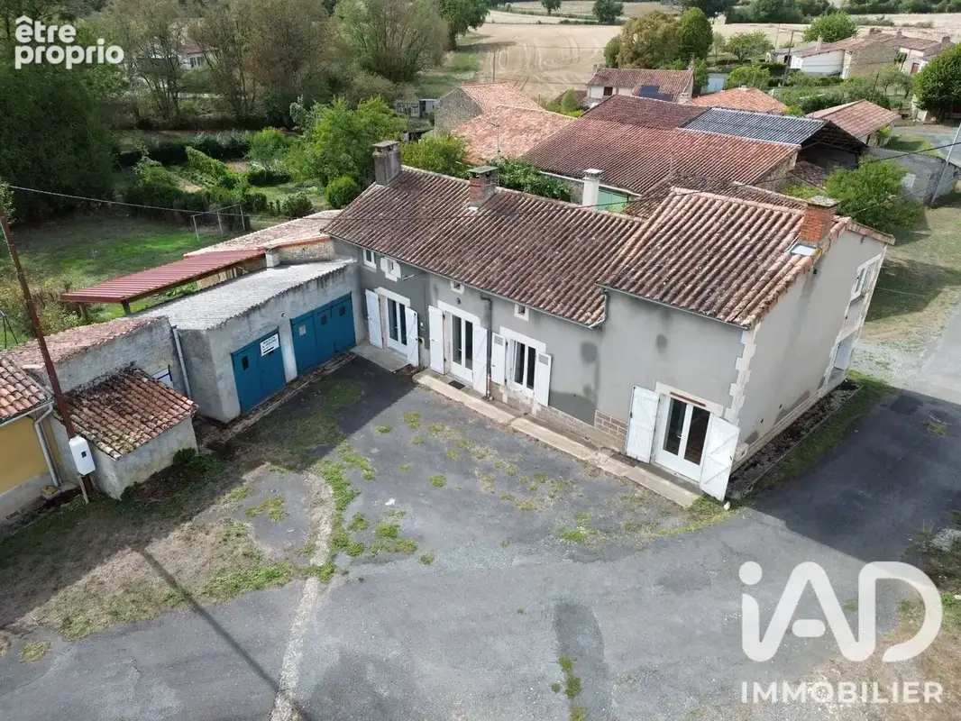 Photo 1 - Maison à SAINT-SECONDIN
