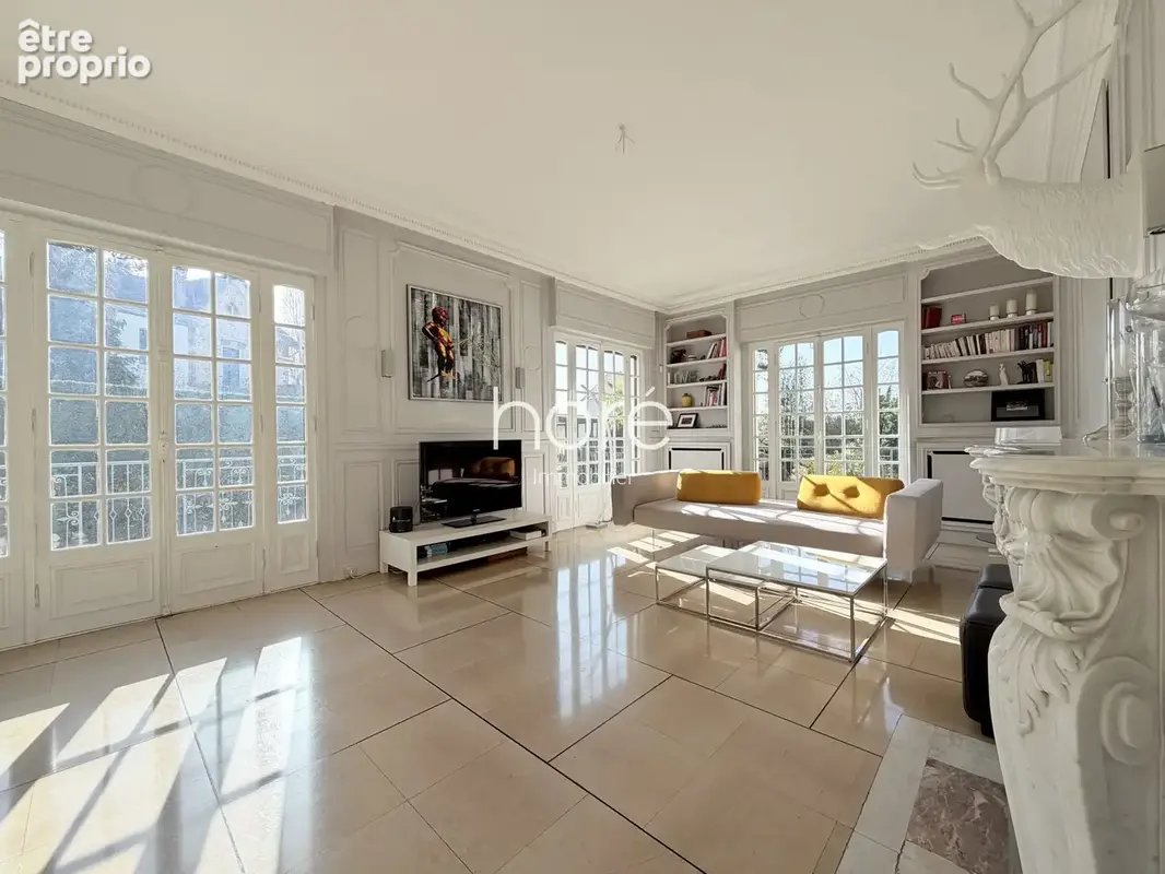 Maison 9 pièces 290 m² à vendre à Beauchamp (95250) - photo 2