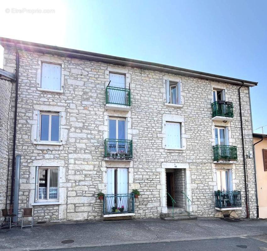 Appartement à ARINTHOD