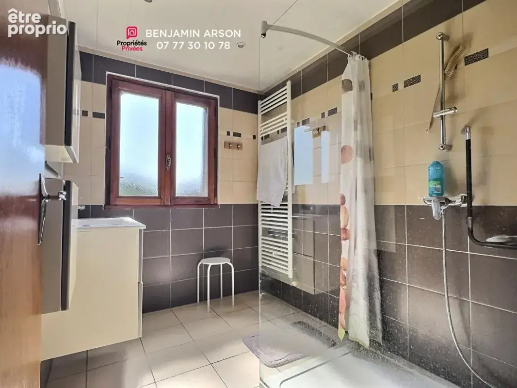 Maison Challes Les Eaux - 6 chambres - 178 m2 - Terrain détachable - photo 6