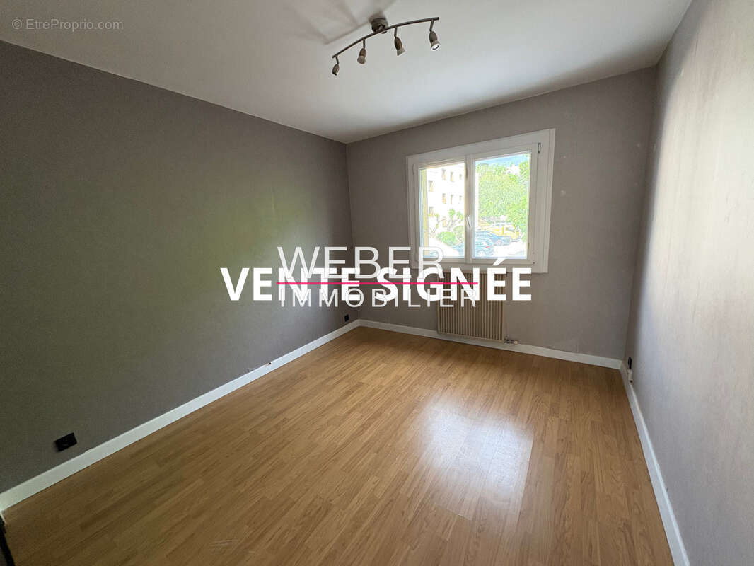 Appartement à OLLIOULES
