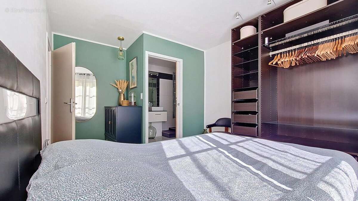 Photo 8 - Appartement à RUEIL-MALMAISON
