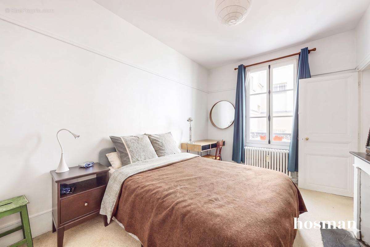 Appartement à PARIS-3E