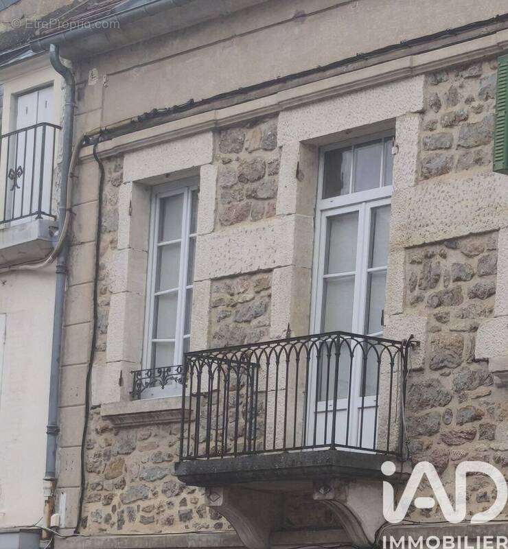 Photo 1 - Appartement à AVALLON