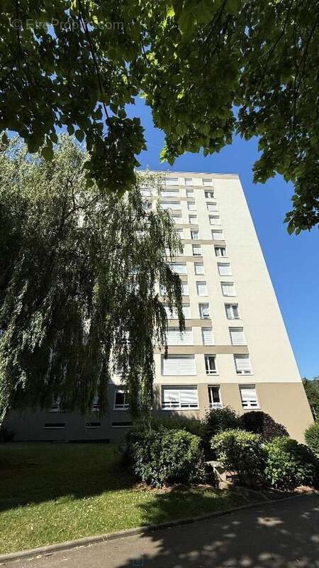 COUP DE CUR  Appartement 4 pièces entièrement rénové, lumineux, avec balcon et parking - photo 17