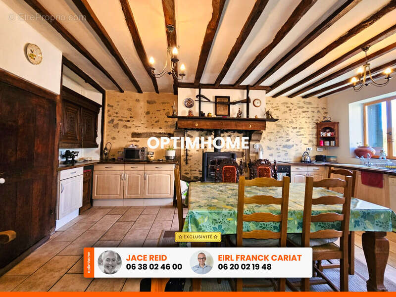 Maison à SAINT-ETIENNE-DE-FURSAC