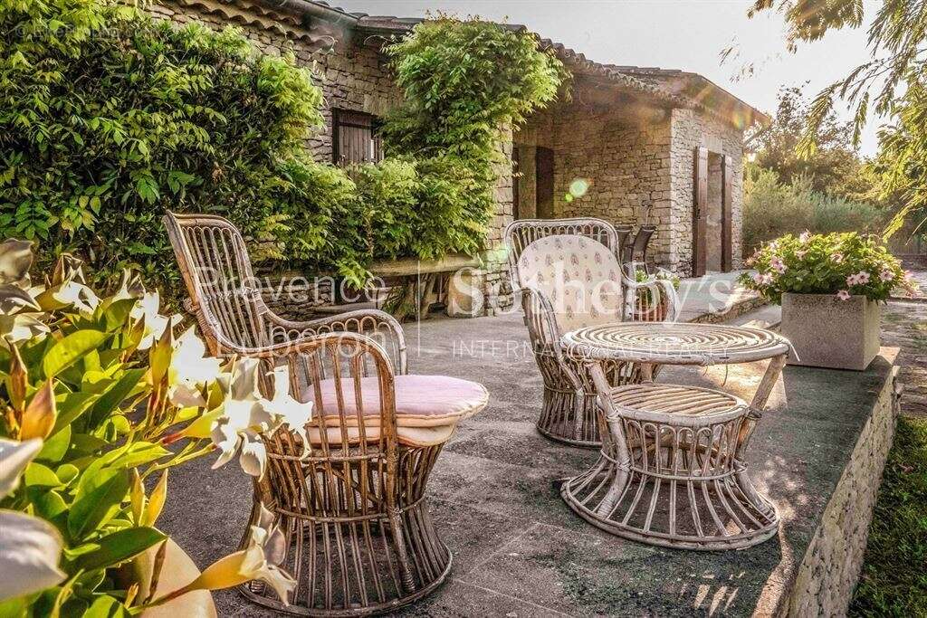 Maison à GORDES