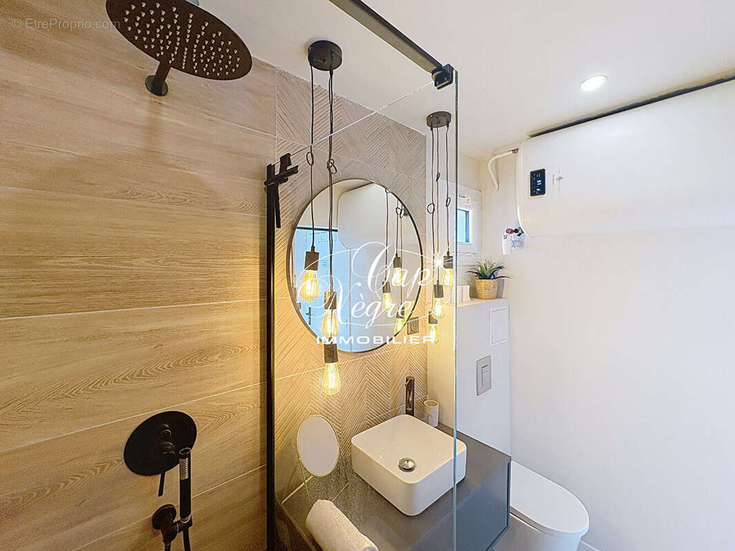 Appartement à LA CROIX-VALMER