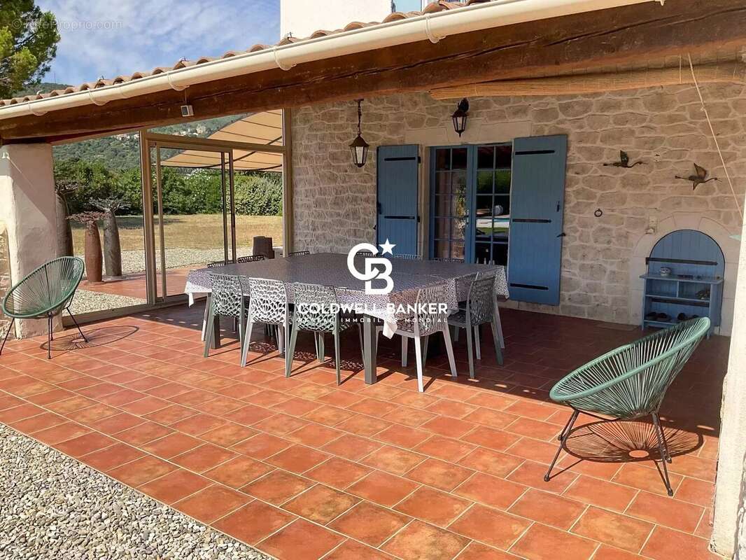 Maison à SOLLIES-PONT