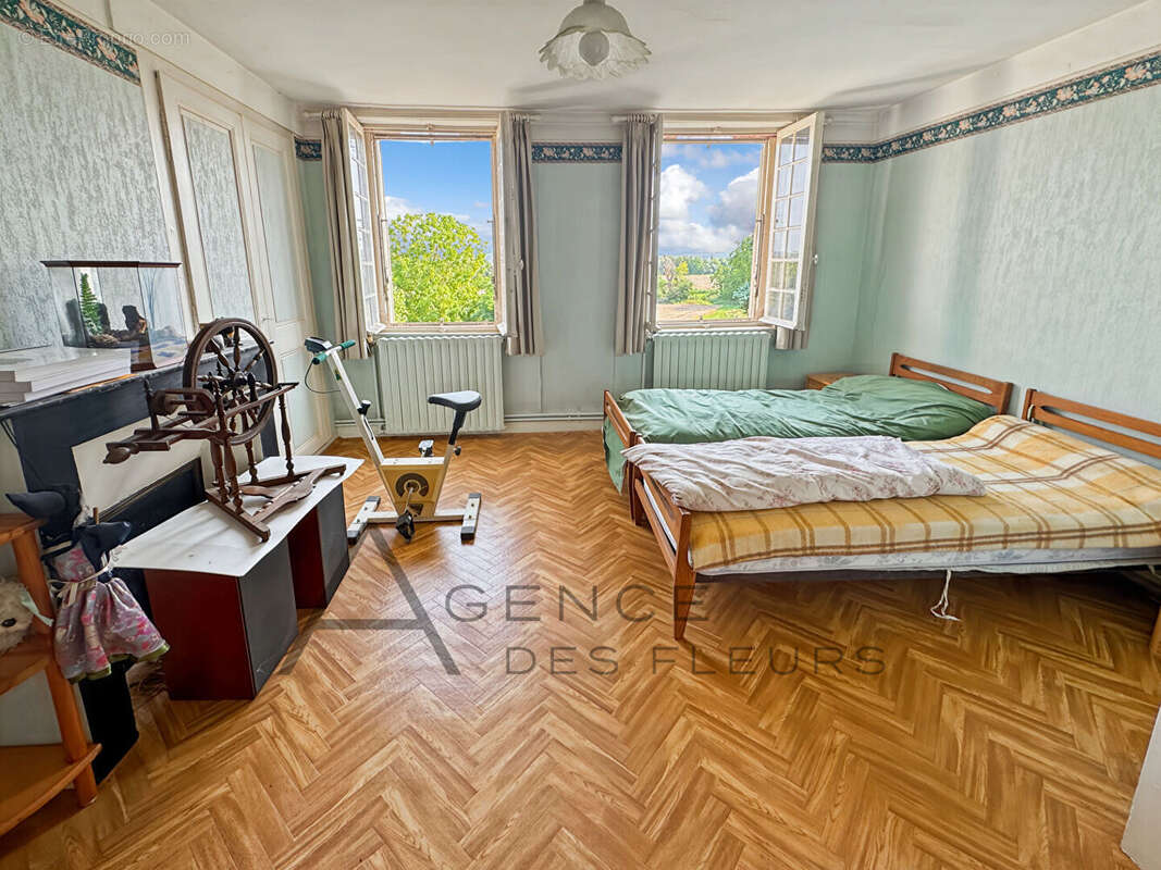 Maison à TOURVILLE-LA-RIVIERE