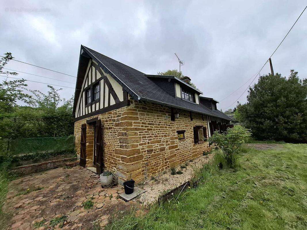 Maison à VIMOUTIERS
