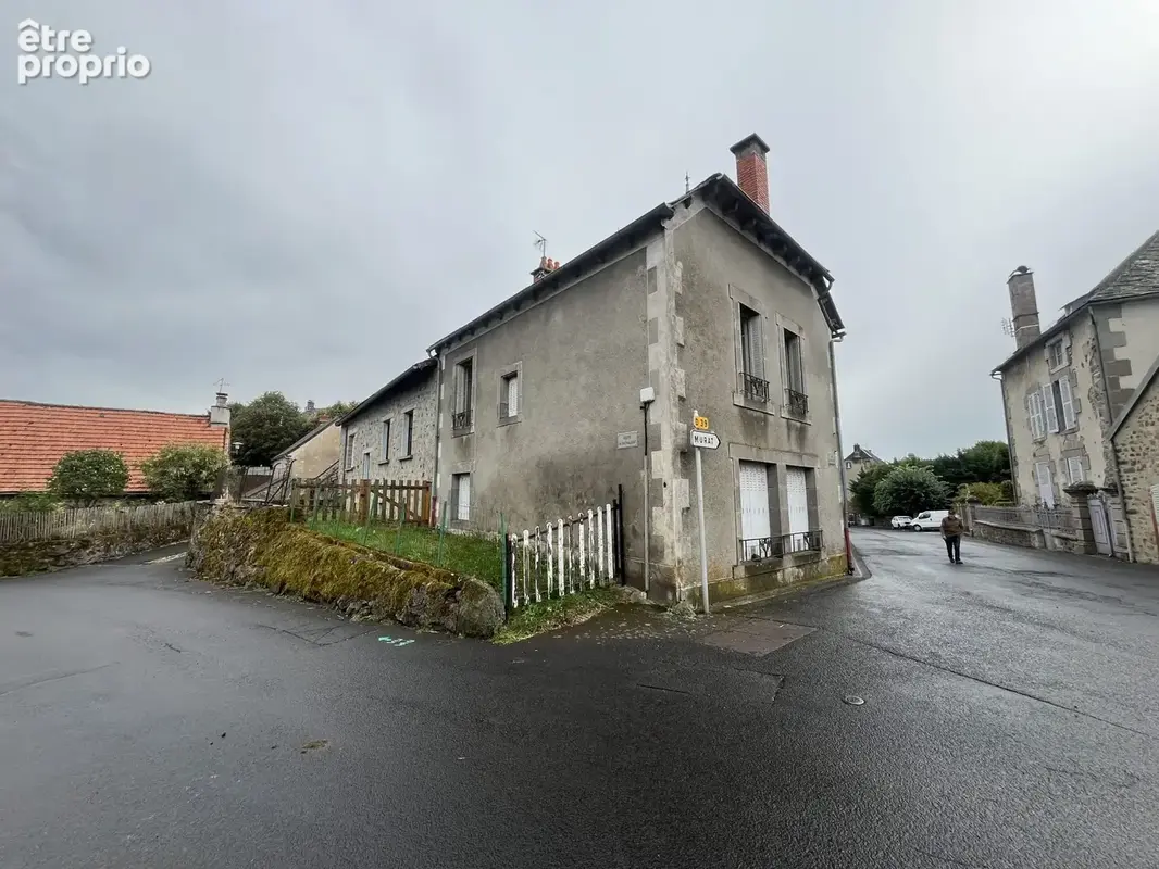Maison 4 pièces 78 m² à vendre à Chalinargues (15170) - photo 3