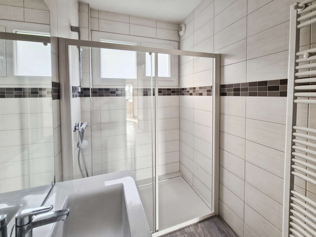 Appartement T3 de 67.4m2 à Auch - vendu libre - photo 6