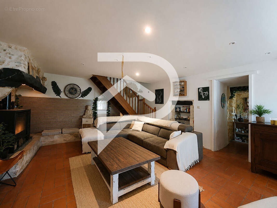 Maison à vendre Saint Montan 13 pièce(s) 296 m2 - photo 11