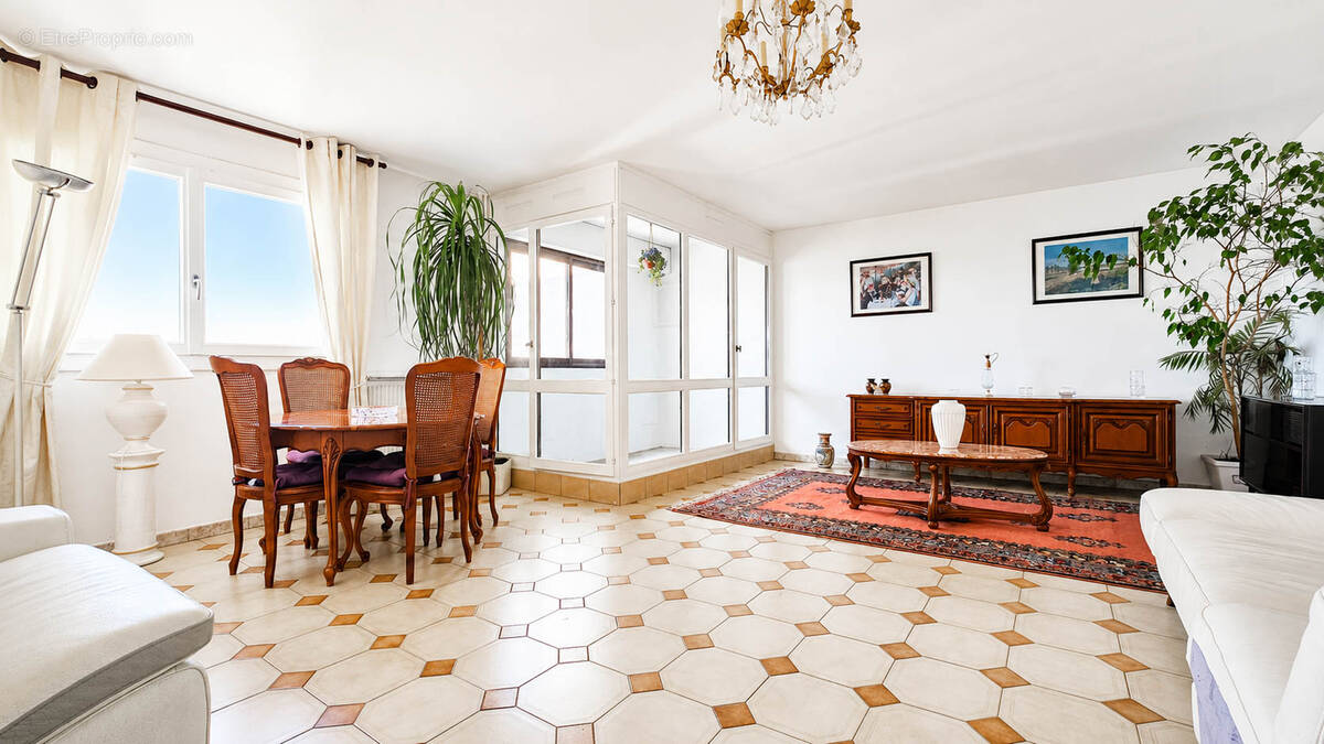 Appartement à VITRY-SUR-SEINE