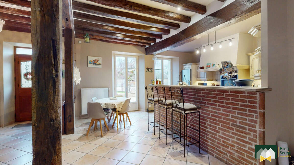 Maison à BEAUVILLIERS