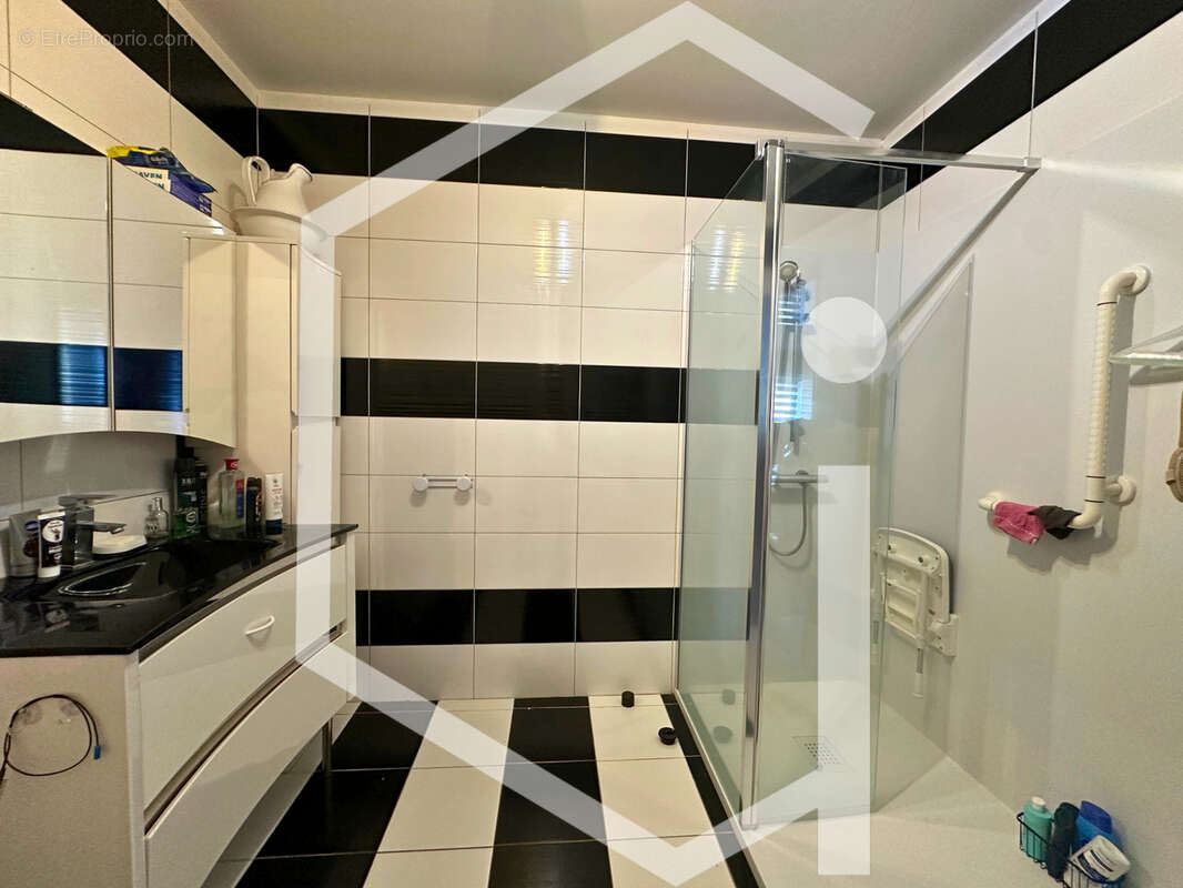 Maison à COSNE-COURS-SUR-LOIRE