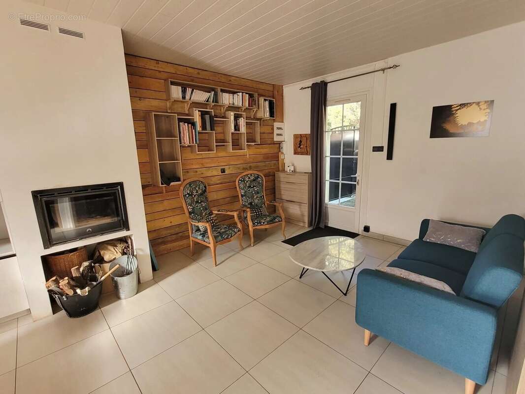 Maison à SAINT-SEBASTIEN-D'AIGREFEUILLE