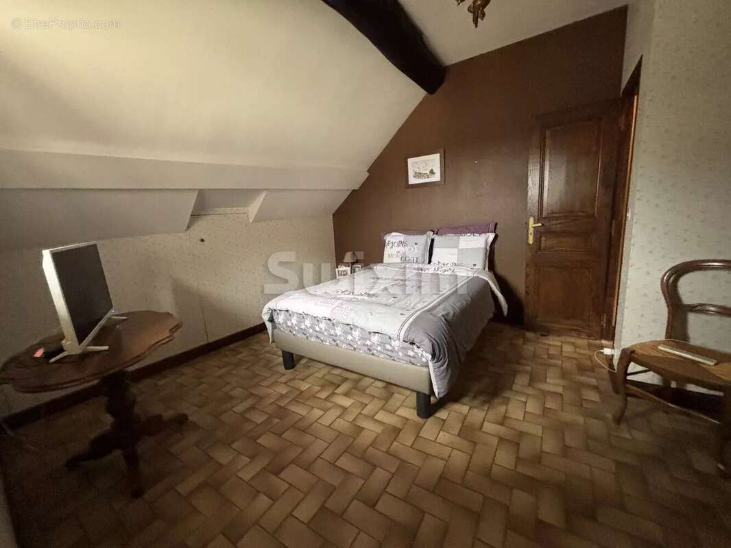 Maison à BIERRY-LES-BELLES-FONTAINES