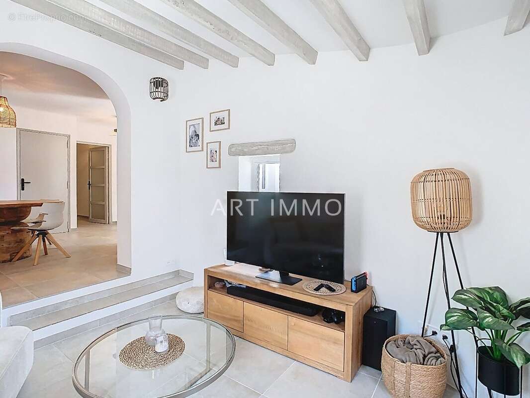 Maison à ROBION