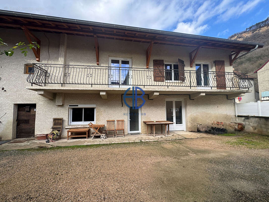 Maison à VILLEBOIS