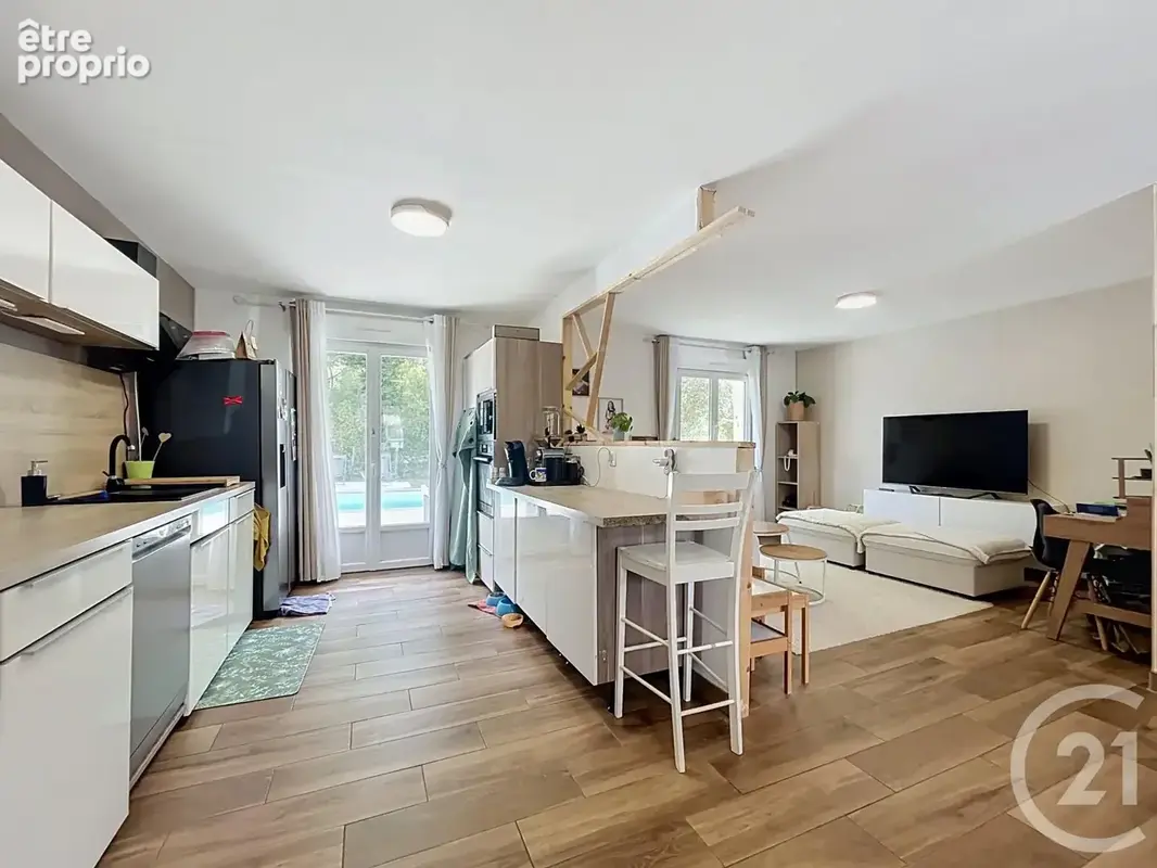 Maison 100 m² à Verrieres  - photo 6