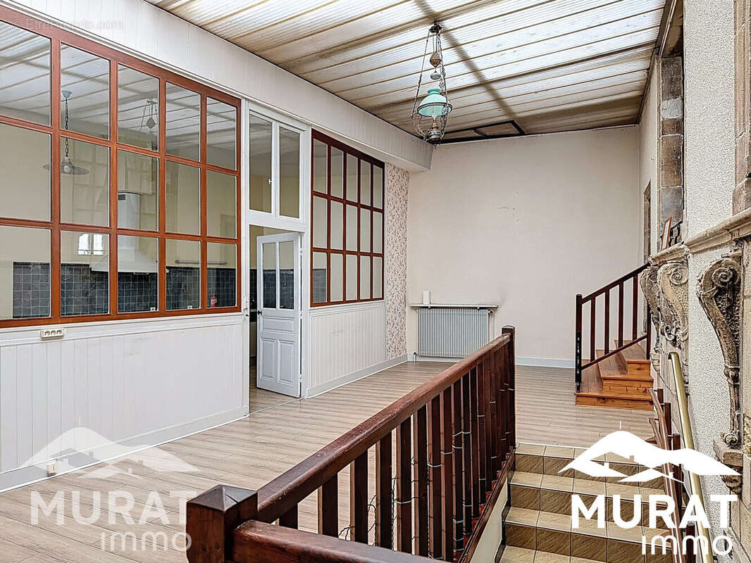 Maison à SAINT-AMANT-TALLENDE