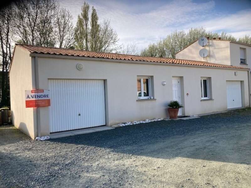 Maison à YVES