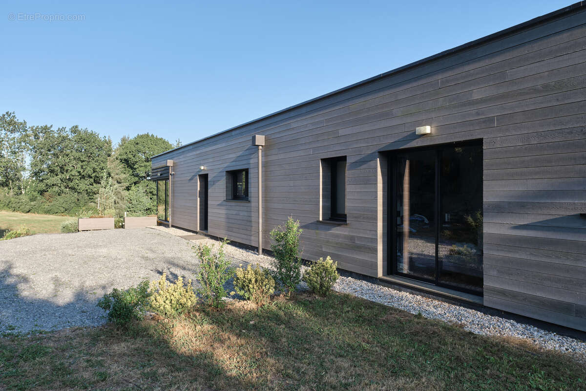Maison à SAINT-YRIEIX-LA-PERCHE