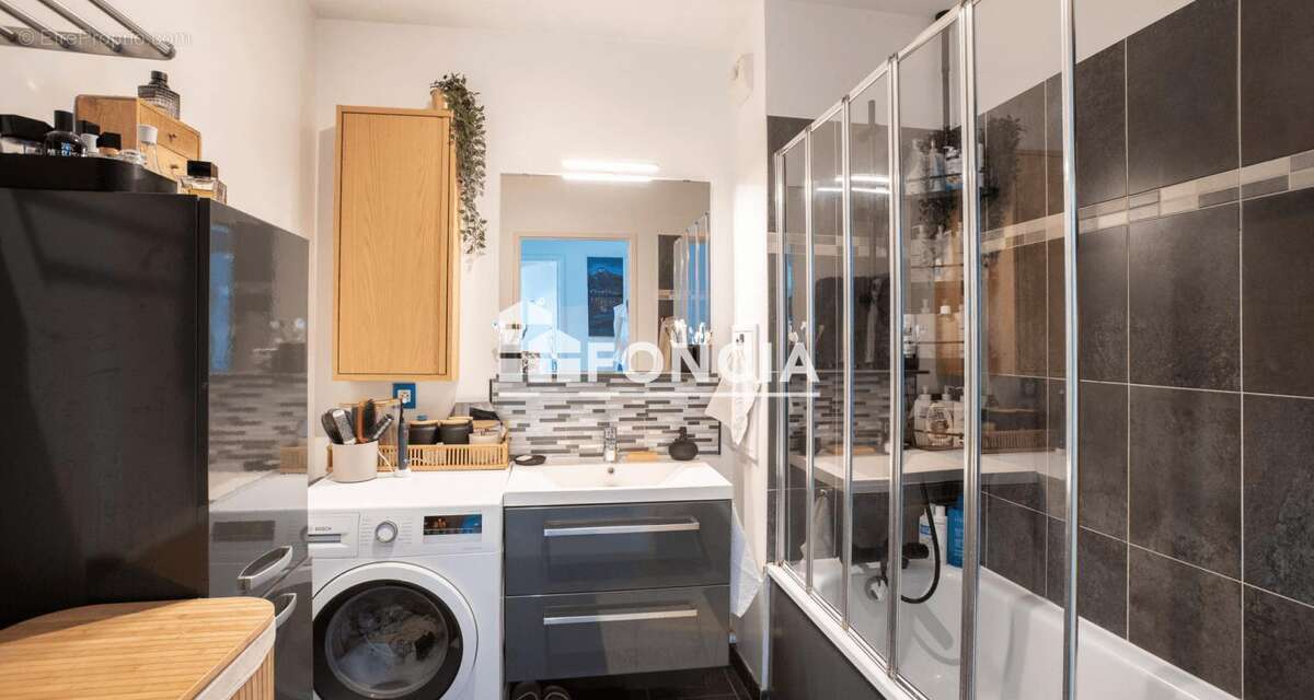 Appartement à SARTROUVILLE