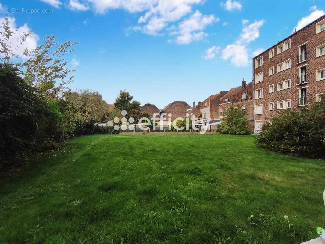 Appartement à HELLEMMES-LILLE