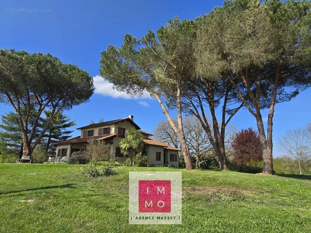 Maison à TRIE-SUR-BAISE