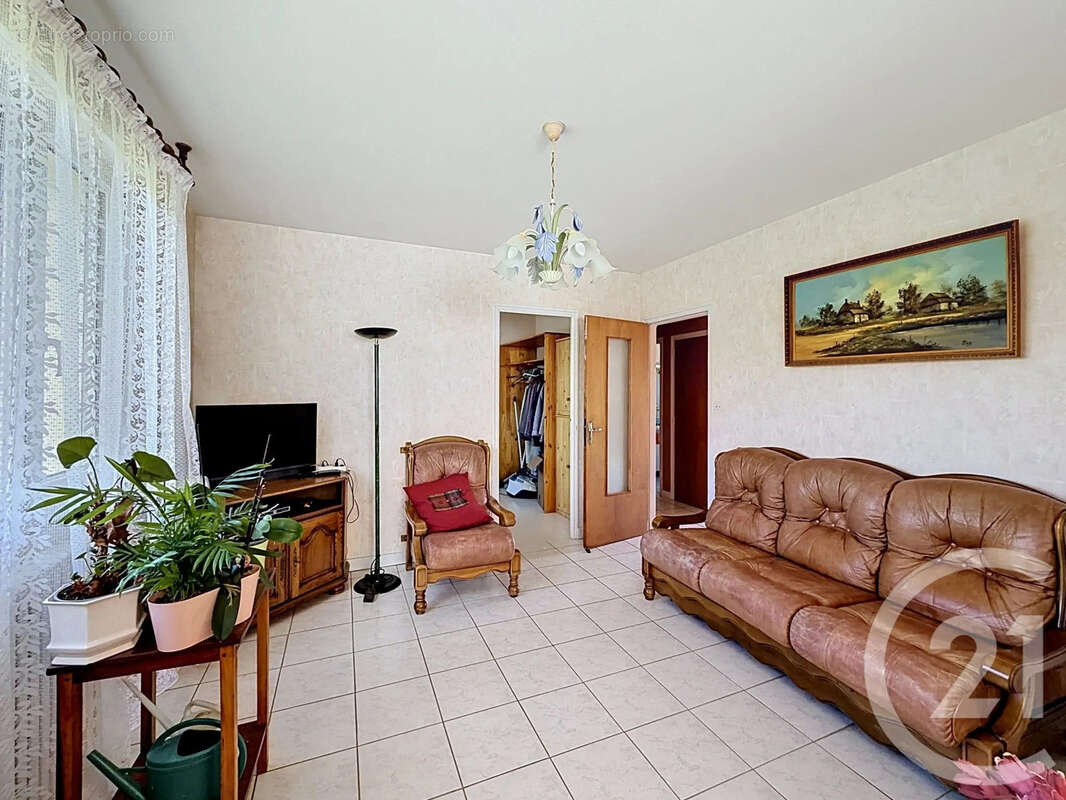 Maison 124 m² à Collinee  - photo 6