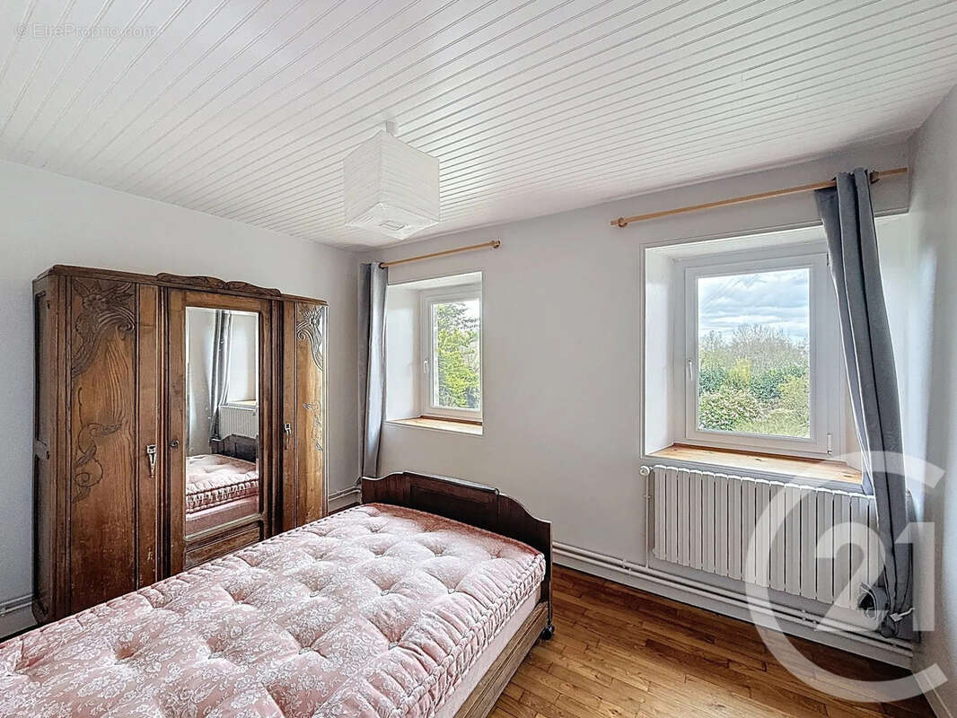 Maison 110 m² à Prat  - photo 11