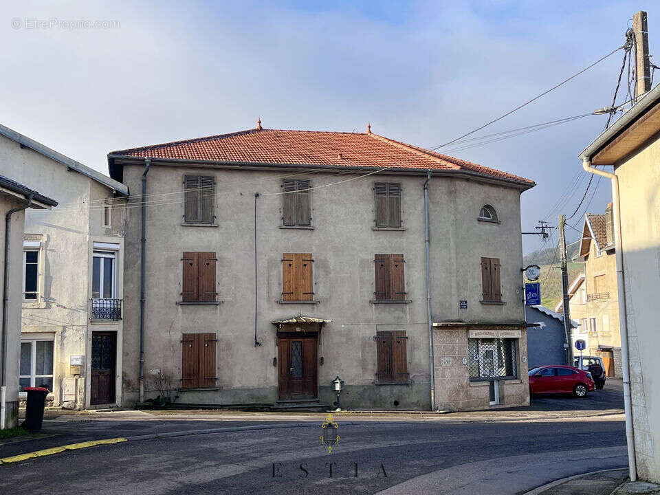 Maison à LEYR