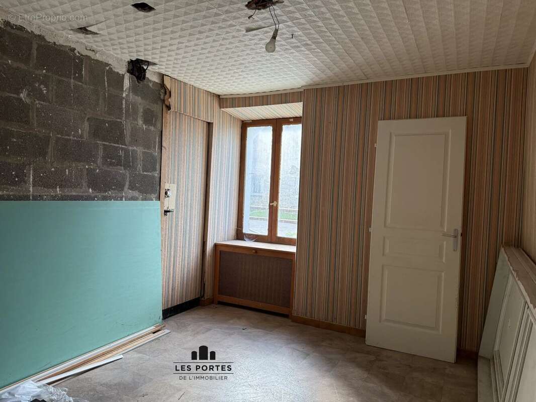 Maison à CHAMPCUEIL