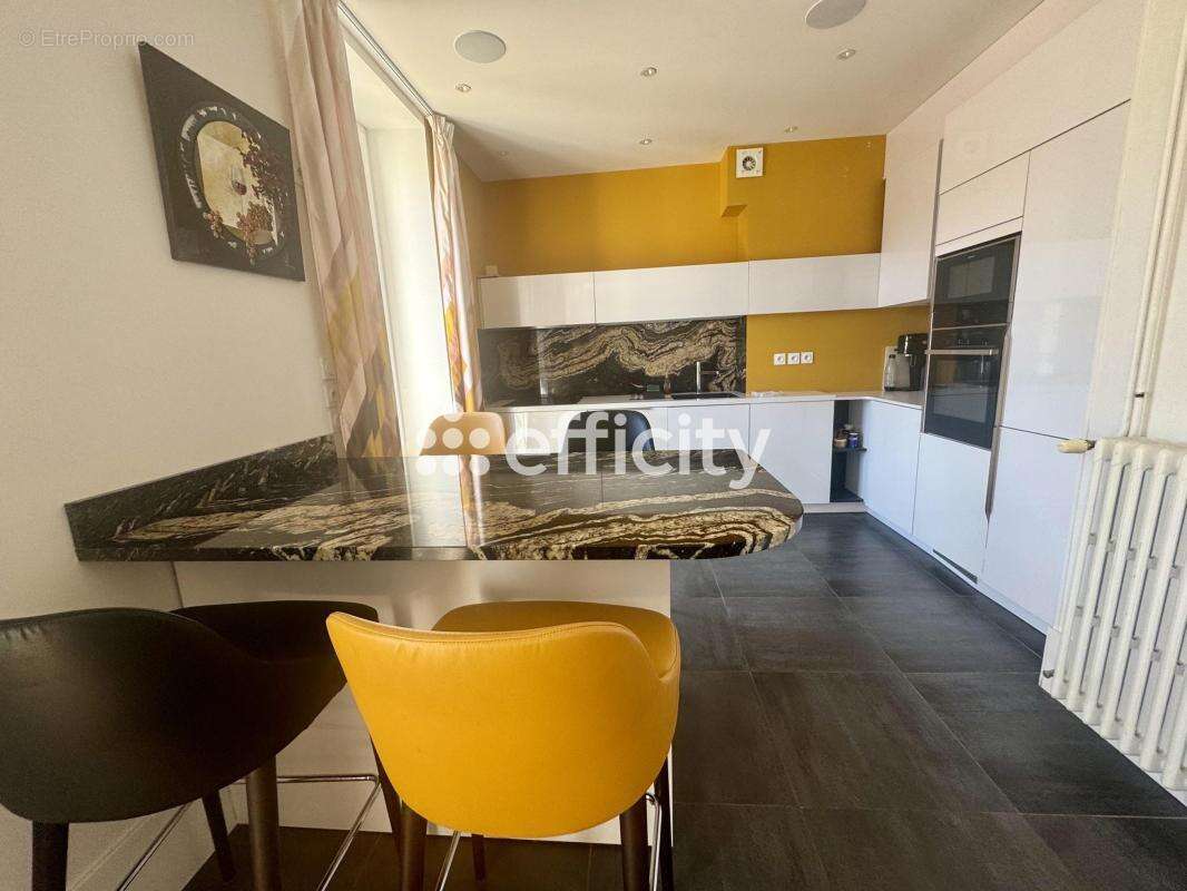 Appartement à CHAMALIERES