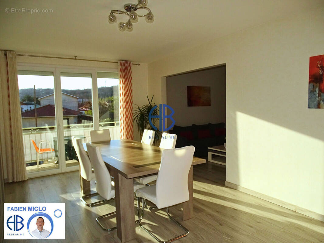 Appartement à LA VERPILLIERE