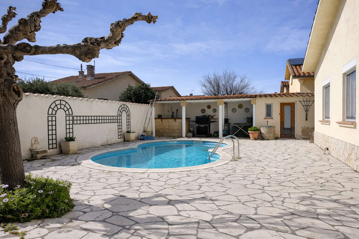 Maison à LEZIGNAN-CORBIERES