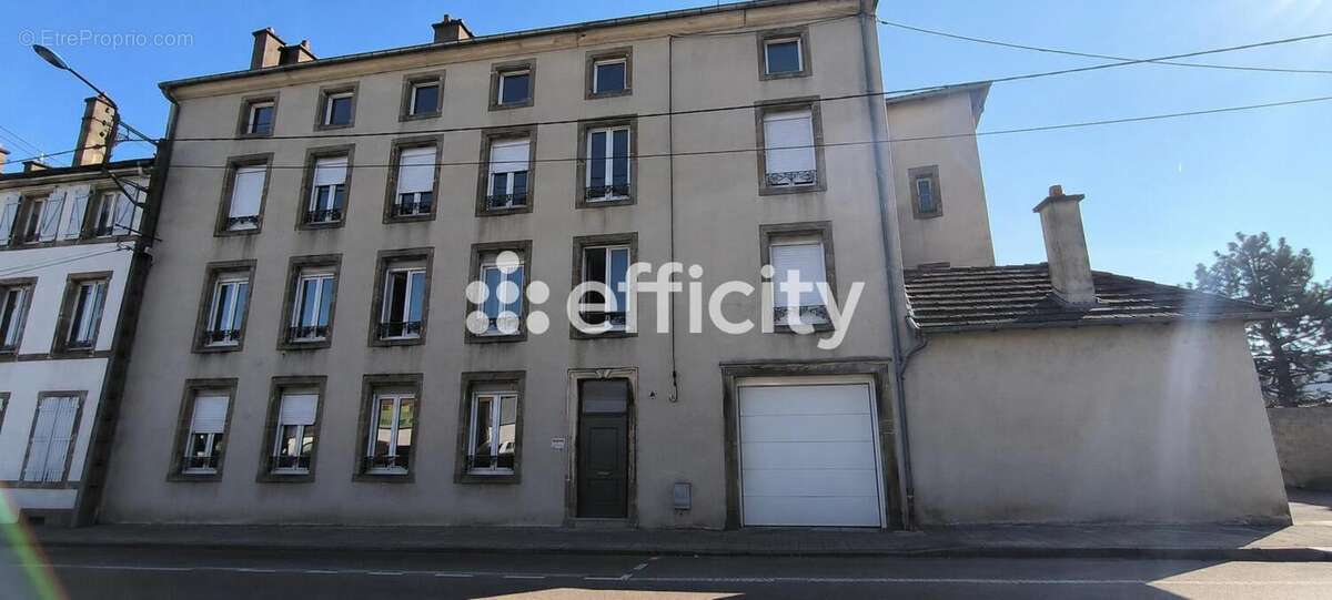 Appartement à MIRECOURT