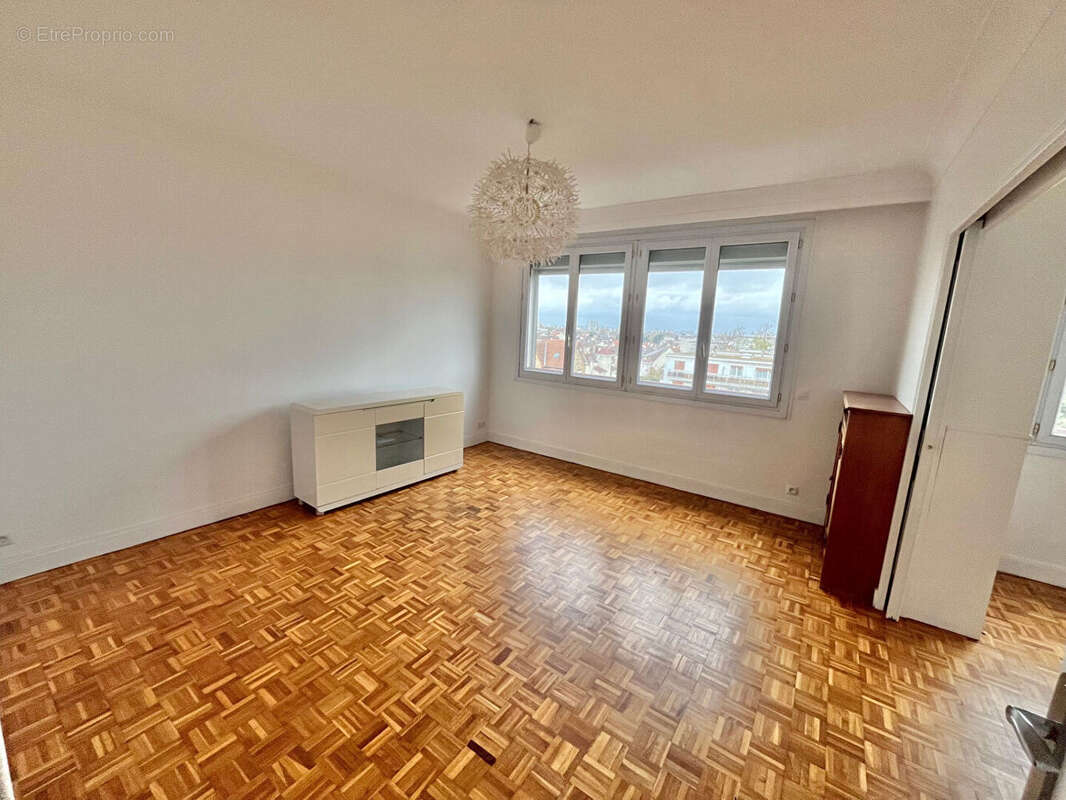 Appartement à VILLEMOMBLE