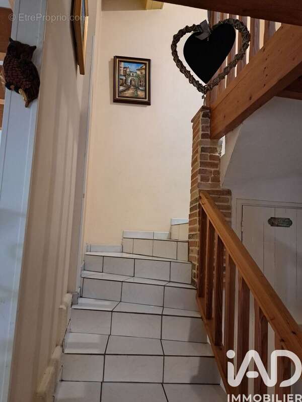 Maison 107 m² à Saint-Sardos  - photo 8
