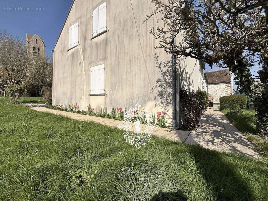Maison à DONNEMARIE-DONTILLY