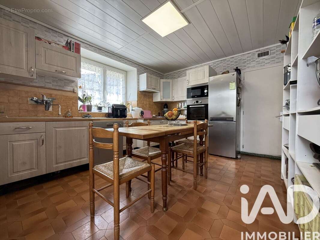 Maison 86 m² à Lain  - photo 3