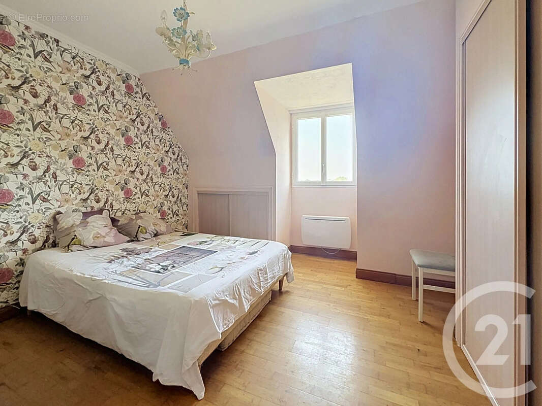 Maison 130 m² à Langoat  - photo 7